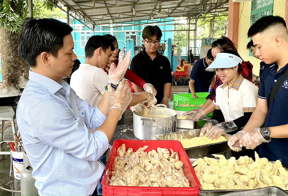 Chi hội ẩm thực Bình Dương: Trung thu trọn vẹn cùng thiếu nhi Lai Hưng