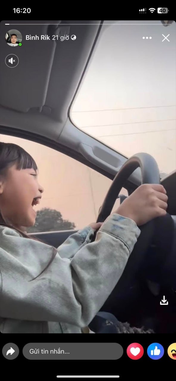 Cháu lái xe giỏi quá , ông bô thật tuyệt vời